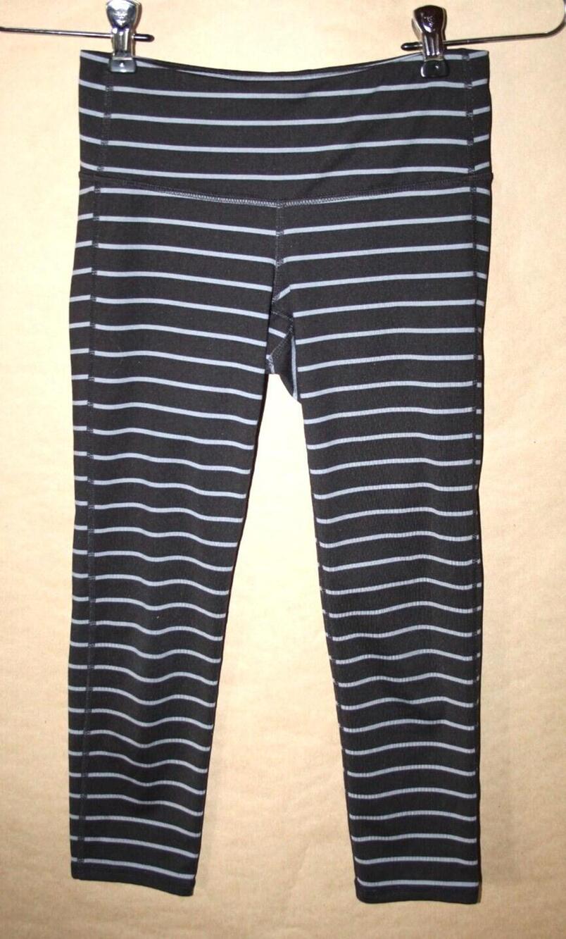 Athleta Leggings Womens 2XS Black Striped Capri Yoga Pull On Slim Knit